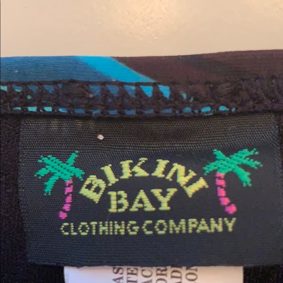 Bikini - Picture 3 of 5